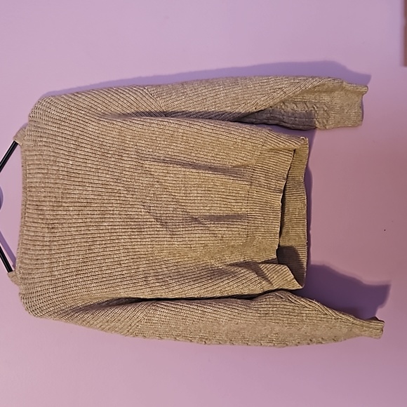 Tan sweater - Picture 2 of 3